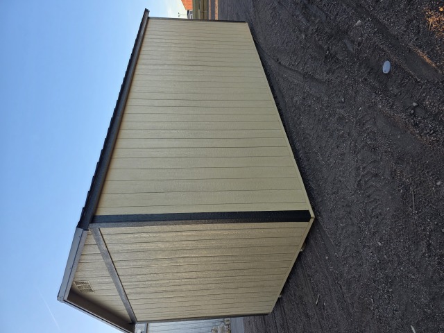 Utility Xtra Height - 10x20