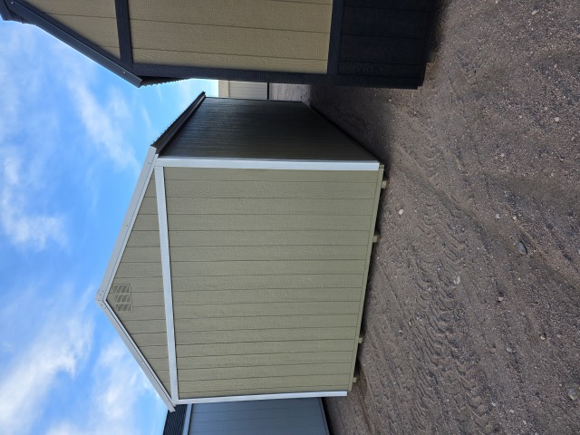 Side Utility - 12x20