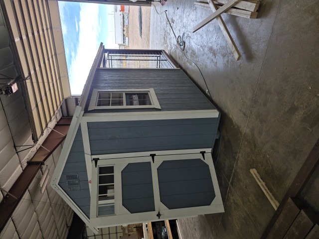 Dog Kennel - 8x16