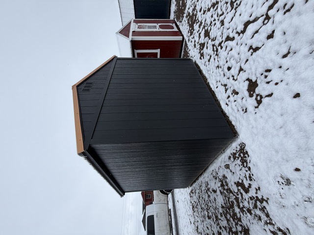 Utility Xtra Height - 10x12