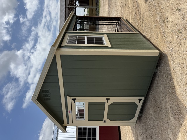 Dog Kennel - 8x12