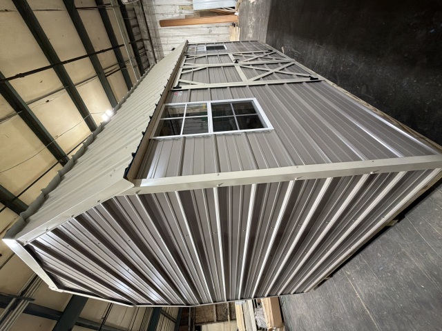 Side Lofted Barn - 10x16