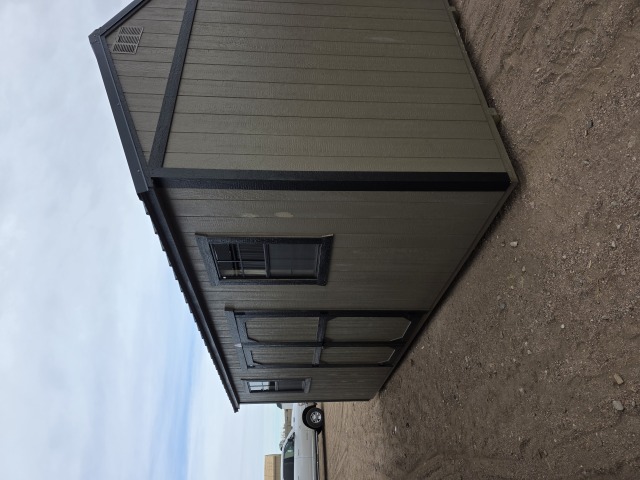 Side Utility - 10x20