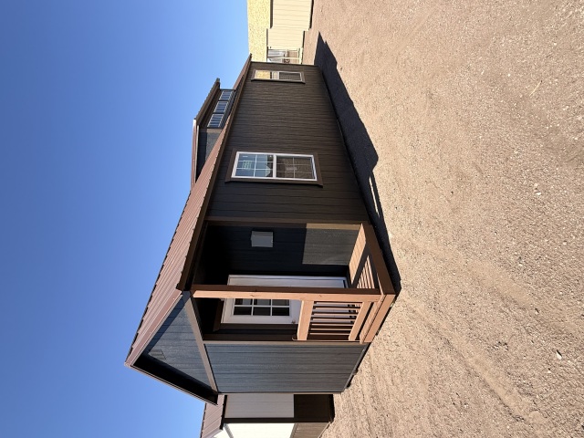 Side Cabin - 12x32