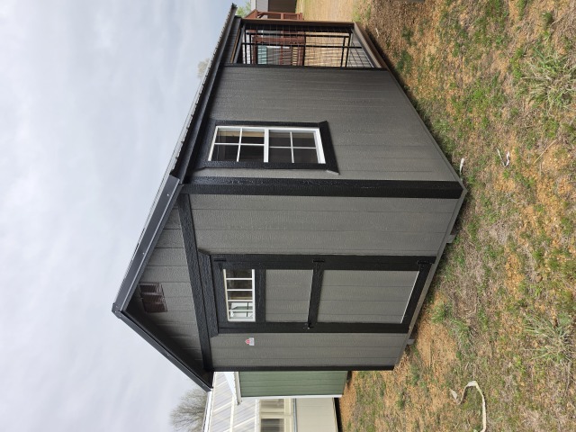 Dog Kennel - 8x16
