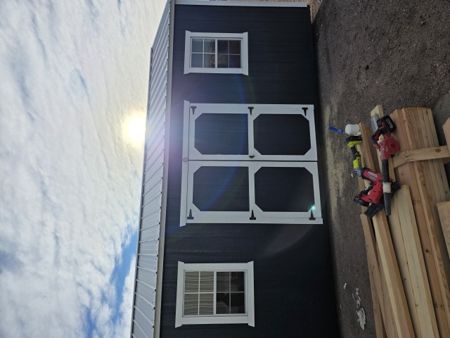 Side Utility - 10x20