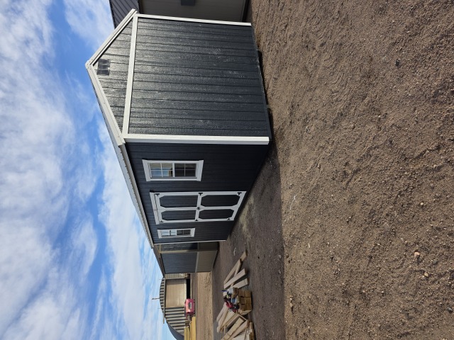 Side Utility - 10x20