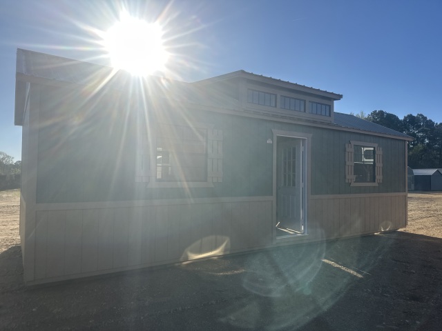 Side Utility - 12x30