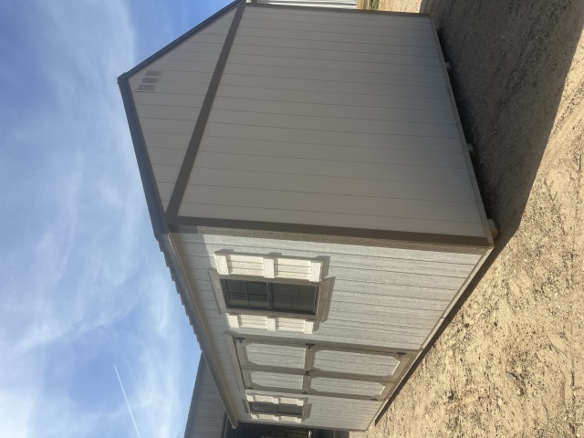 Side Utility - 12x20