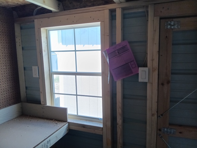 Side Lofted Barn - 12x16