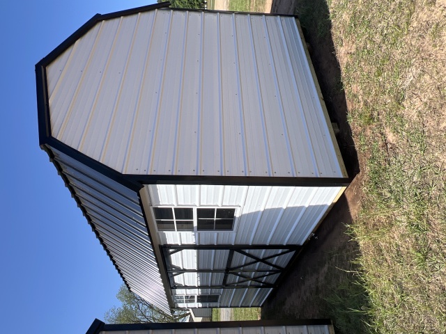 Side Lofted Barn - 10x16