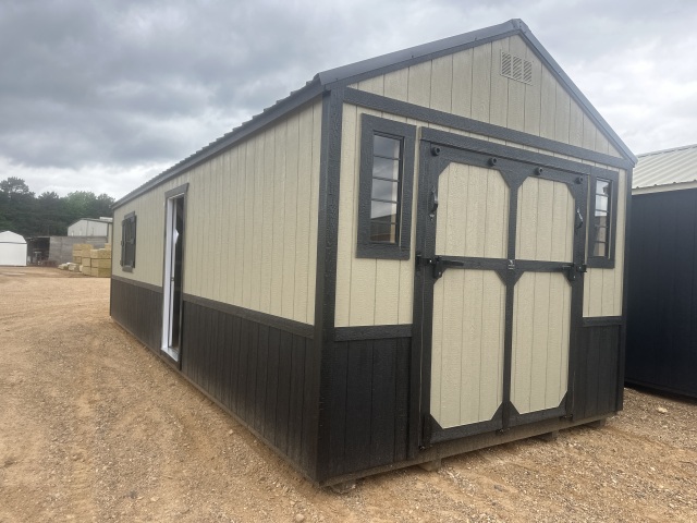 Utility Xtra Height - 12x32