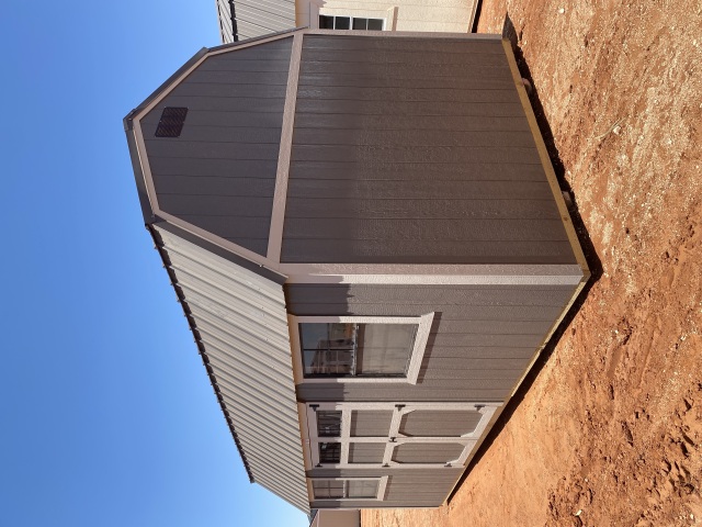 Side Lofted Barn - 10x20
