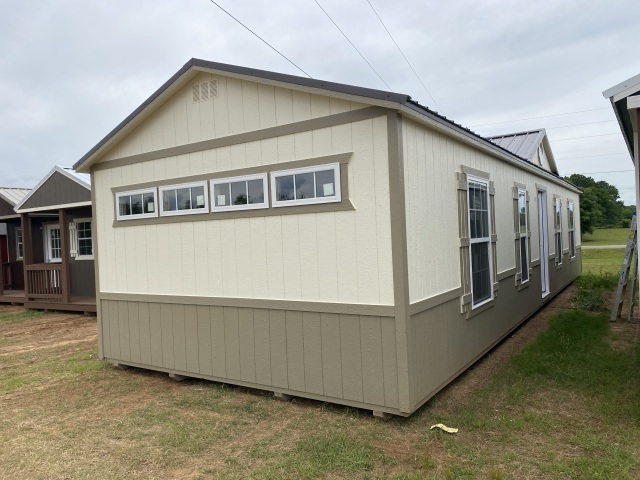 Side Utility - 14x44