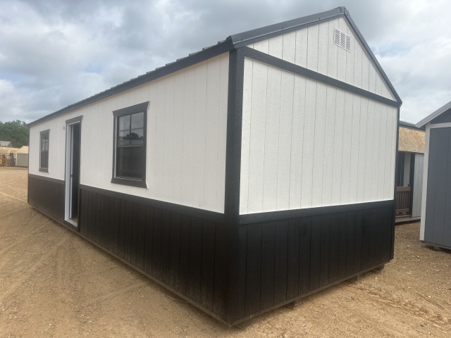 Side Utility - 12x32
