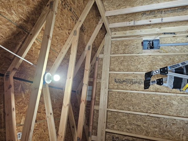 Utility Xtra Height - 10x10
