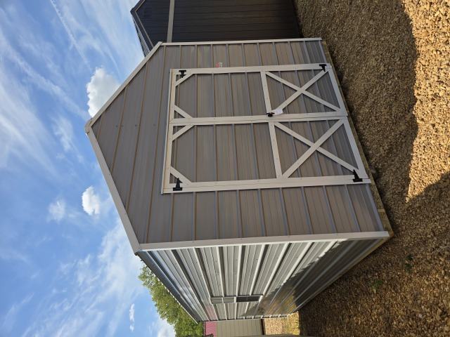 Utility Xtra Height - 10x20
