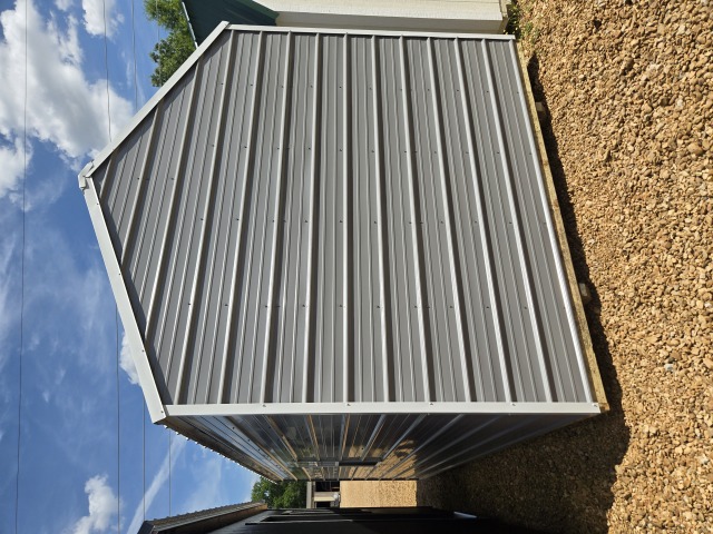 Utility Xtra Height - 10x20
