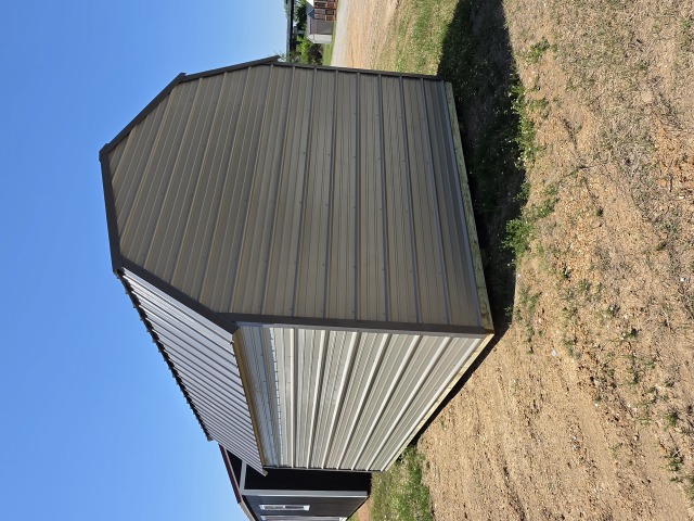 Side Lofted Barn - 10x16