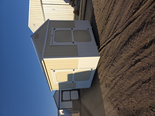 Side Utility - 10x10
