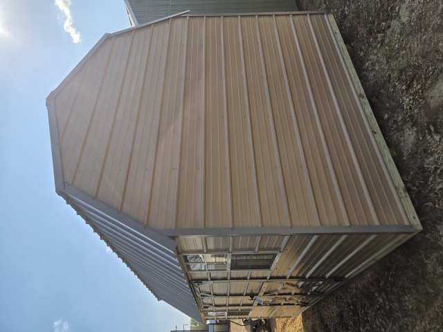 Side Lofted Barn - 10x16