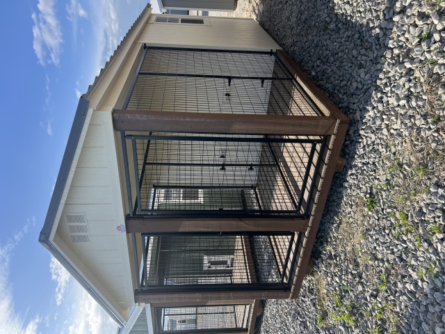 Dog Kennel - 8x16
