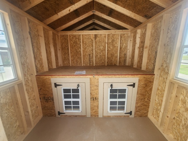 Dog Kennel - 8x16