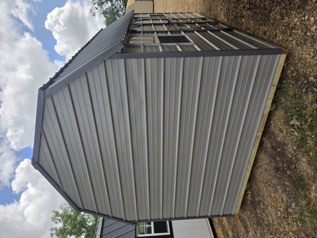 Side Lofted Barn - 10x16