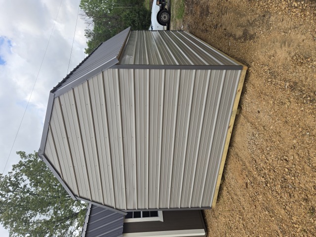 Side Lofted Barn - 10x16