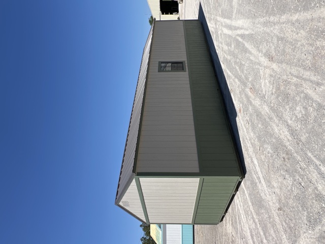 Side Utility - 12x32
