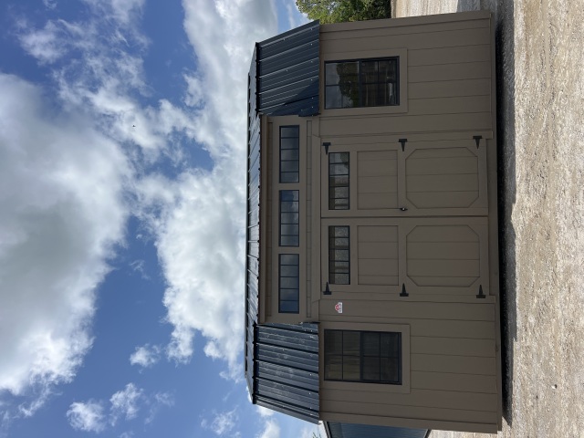 Side Lofted Barn - 10x16