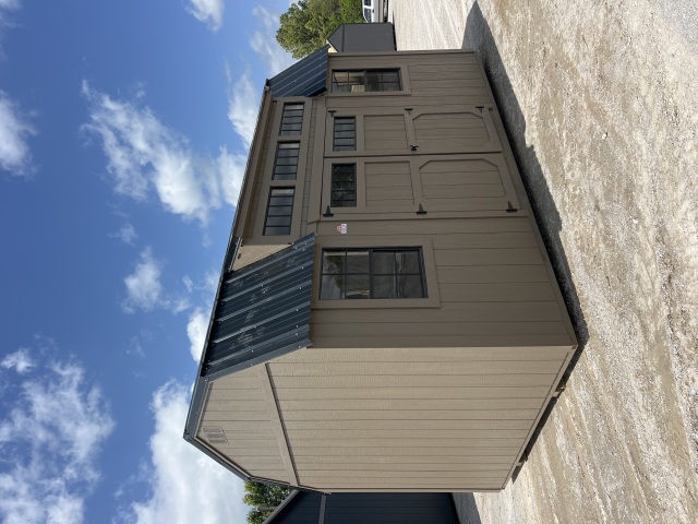Side Lofted Barn - 10x16