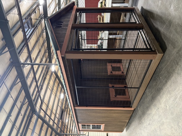 Dog Kennel - 8x16