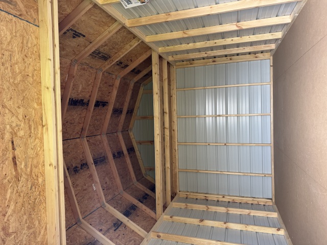 Lofted Barn - 10x16