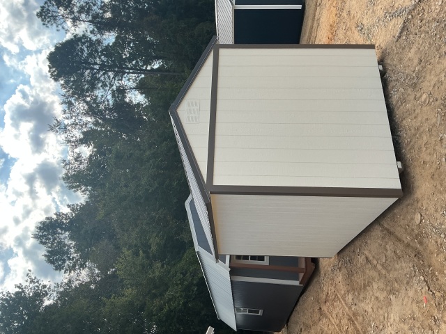 Utility Xtra Height - 8x12