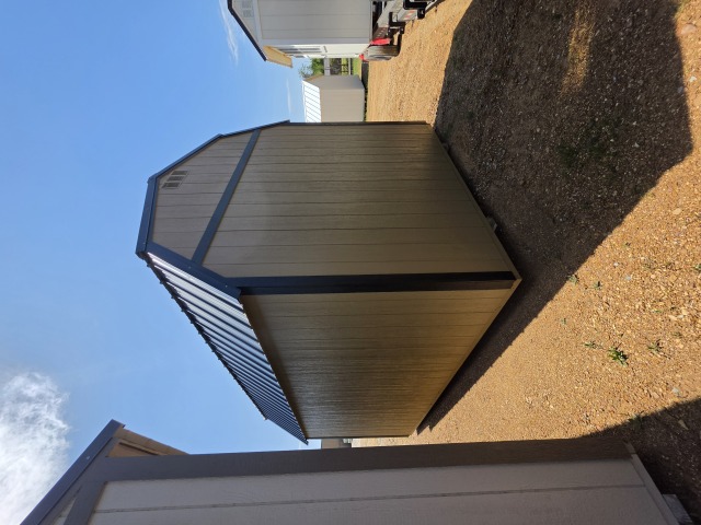 Side Lofted Barn - 10x16