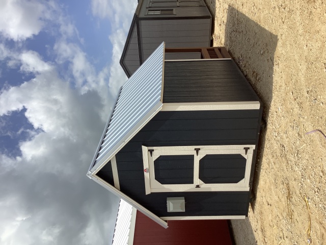 Playhouse (Hideout) - 8x12