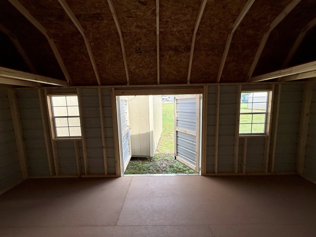 Side Lofted Barn - 10x20