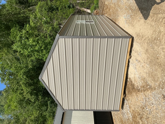 Utility Xtra Height - 10x20