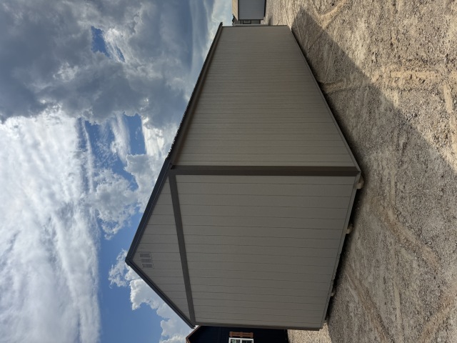Side Utility - 12x32