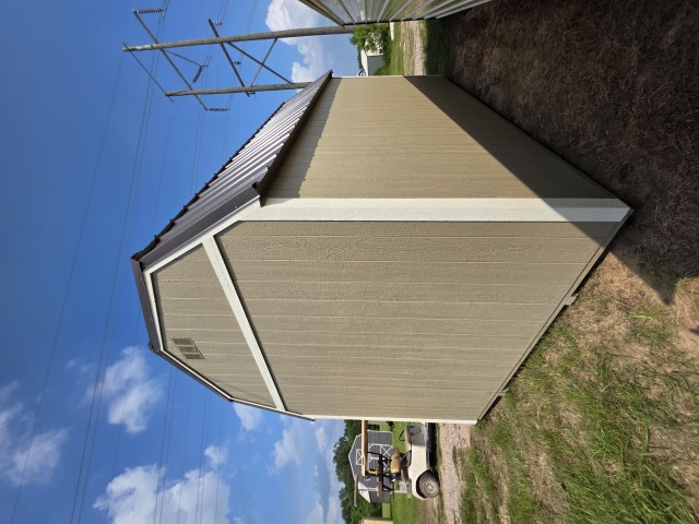 Side Lofted Barn - 10x16