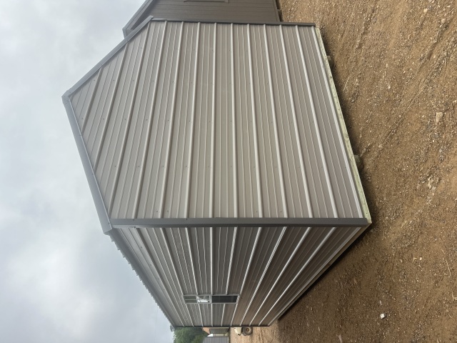 Utility Xtra Height - 10x20