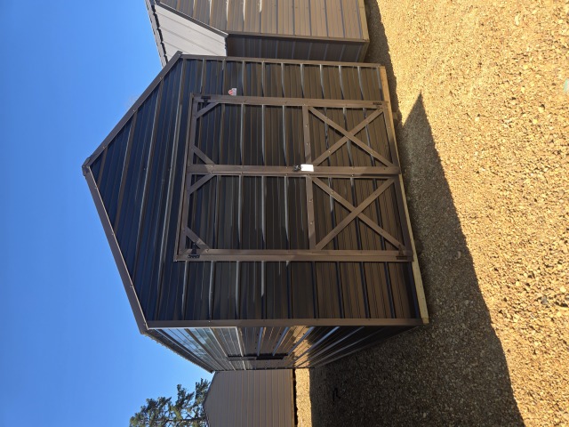 Utility Xtra Height - 10x20
