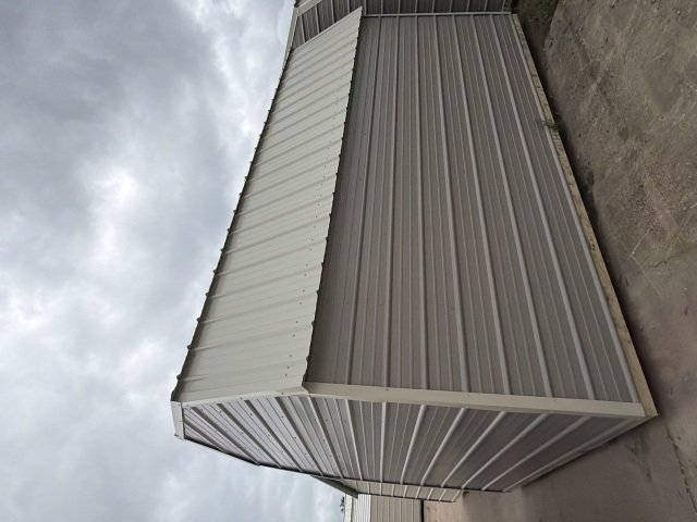 Side Lofted Barn - 10x16