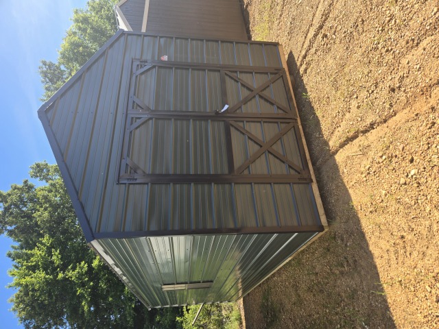 Utility Xtra Height - 10x20
