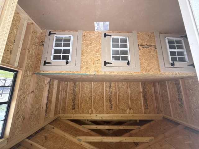 Dog Kennel - 12x16