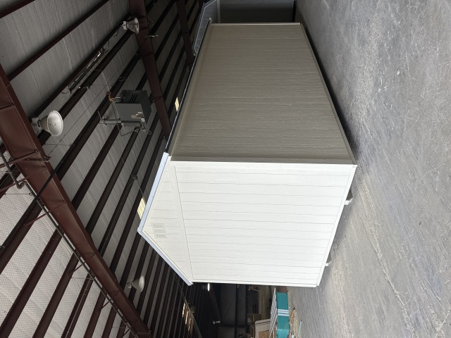 Side Utility - 10x20