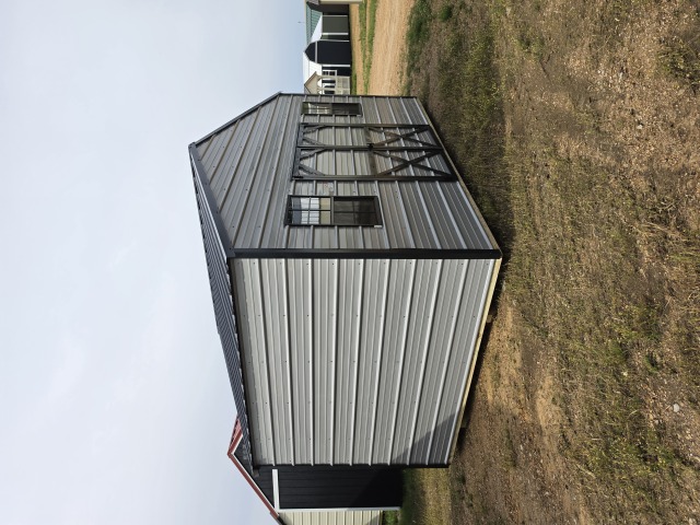Side Gable Utility - 10x16