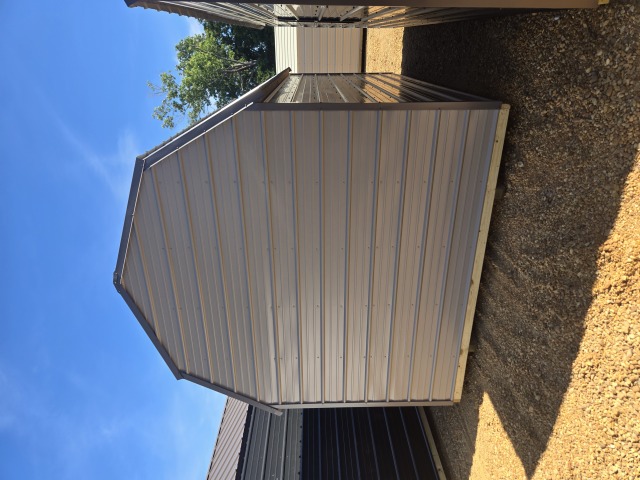 Side Lofted Barn - 10x16