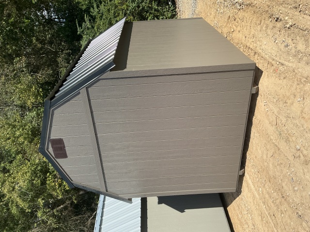 Side Lofted Barn - 8x12